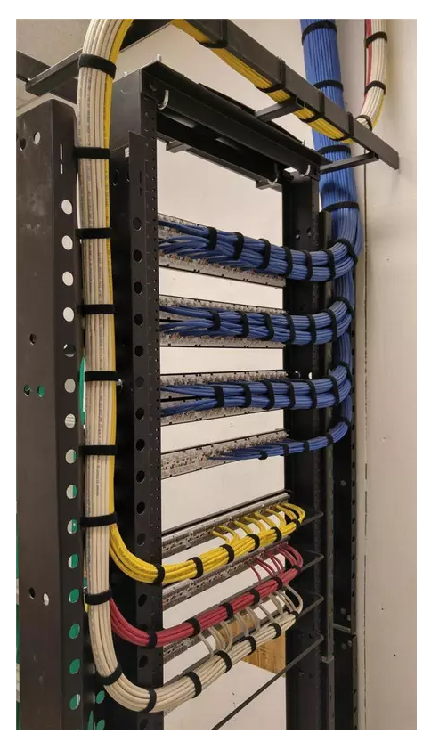 德国匠人:德国的it网络布线,堪称艺术品!